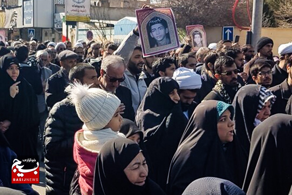 پیکر مطهر «علیرضا بادرام» در قم تشییع شد