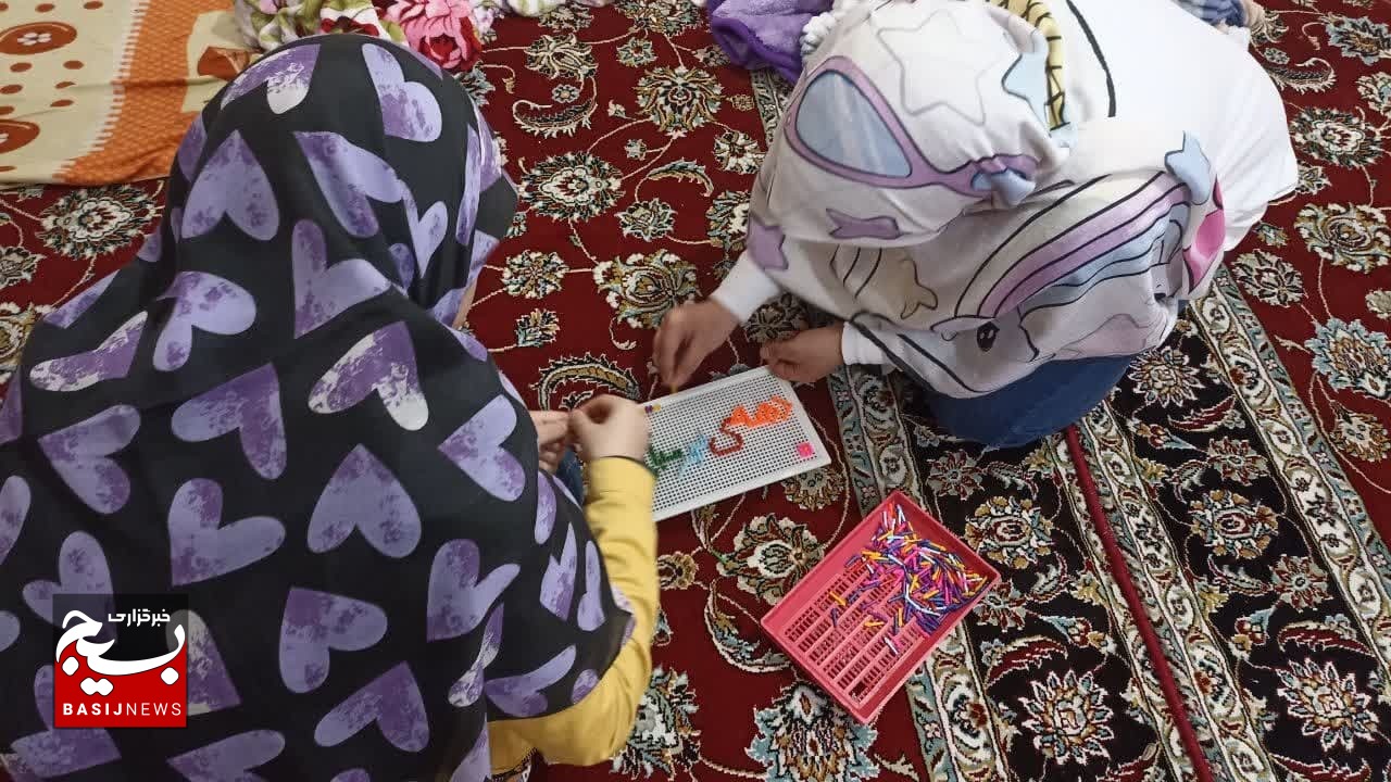 تبیین نقش و جایگاه زنان در پیروزی شکوهمند انقلاب اسلامی در قم تبیین نقش و جایگاه زنان در پیروزی شکوهمند انقلاب اسلامی در قم