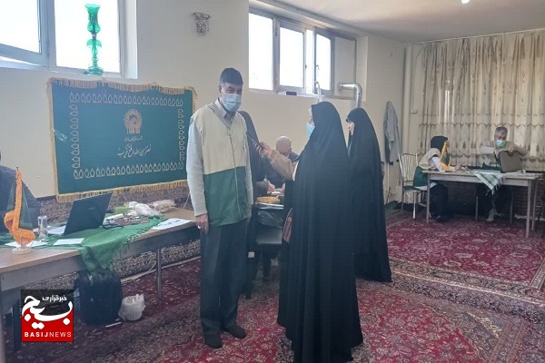 بسیجیان پایگاه حضرت ابوالفضل(ع) و اردوی جهادی پزشکی بسیجیان پایگاه حضرت ابوالفضل(ع) و اردوی جهادی پزشکی