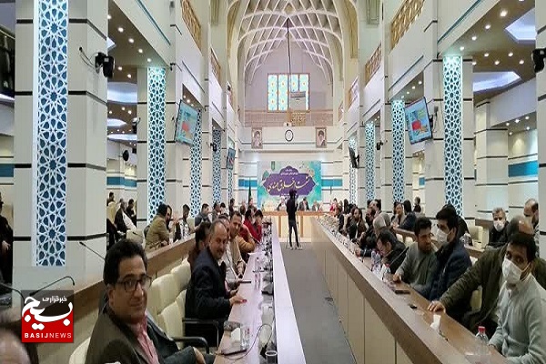 توسعه بیرویه شهرها، باعث از بین رفتن فرهنگ شهری میشود/ شهر، موجود زندهای است که روح دارد وجسمش را مهندسین طراحی میکنند توسعه بیرویه شهرها، باعث از بین رفتن فرهنگ شهری میشود/ شهر، موجود زندهای است که روح دارد وجسمش را مهندسین طراحی میکنند
