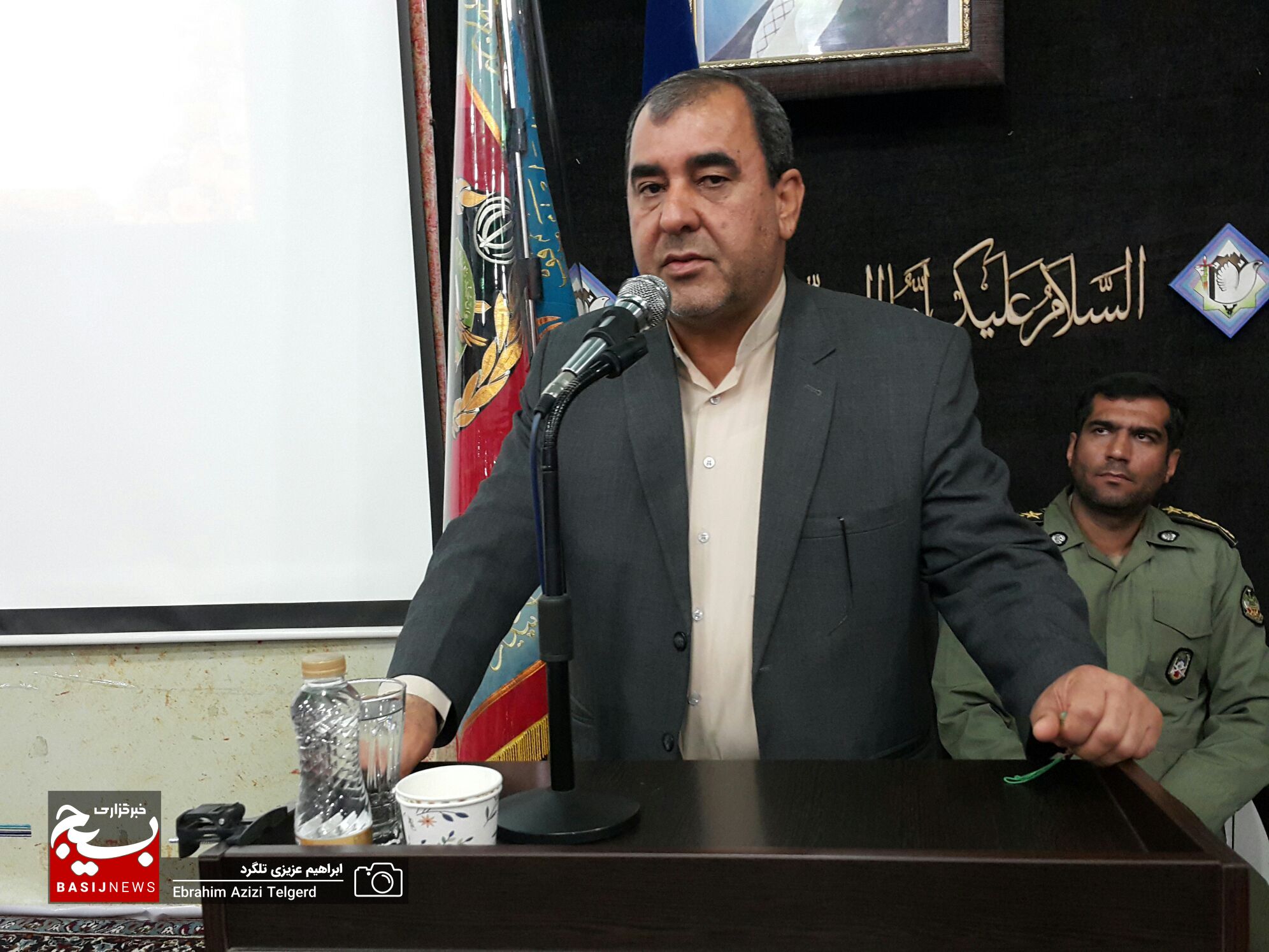برگزاری همایش تجلیل از خانواده های شهدای ارتش در یاسوج برگزاری همایش تجلیل از خانواده های شهدای ارتش در یاسوج