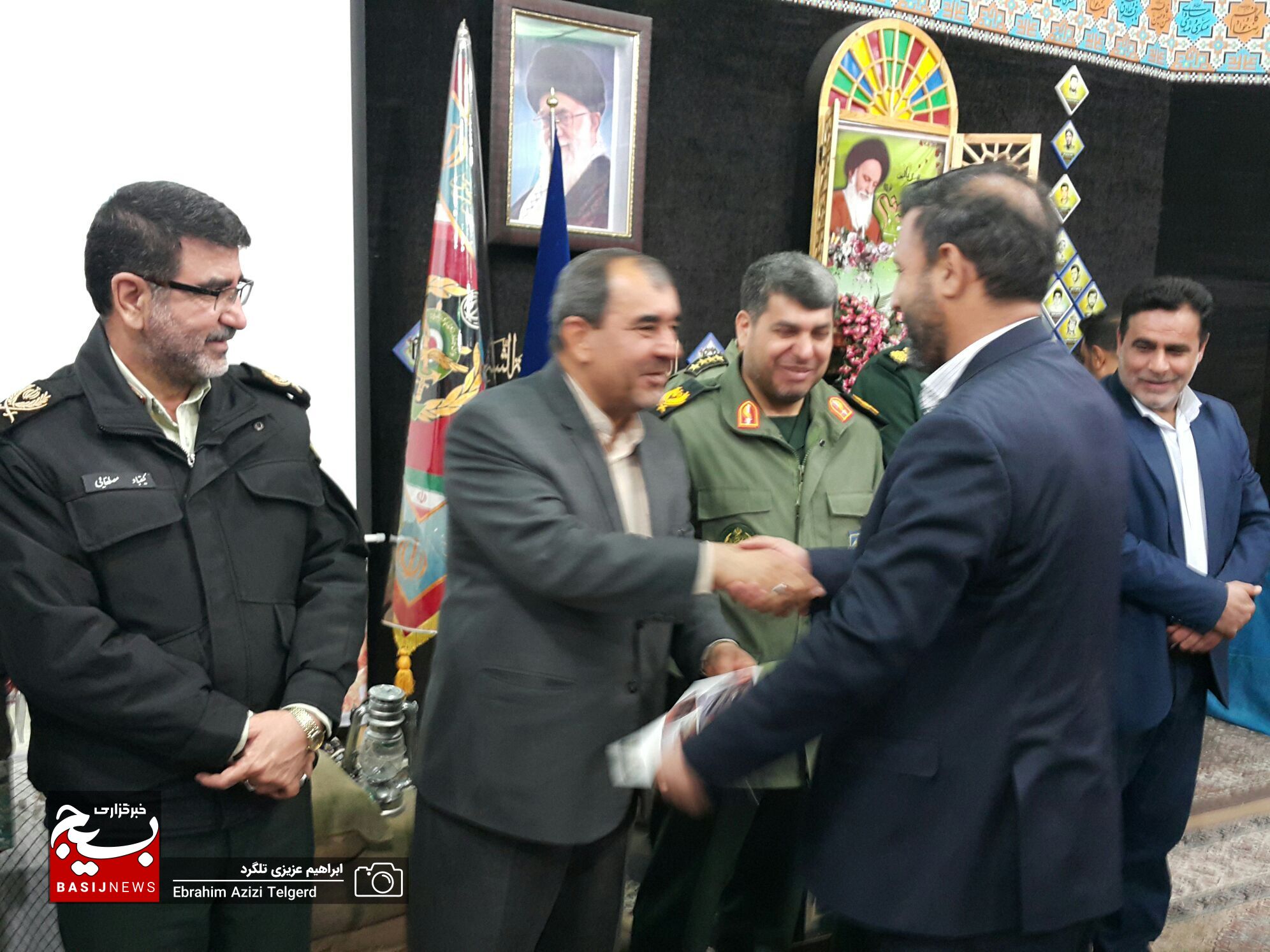 برگزاری همایش تجلیل از خانواده های شهدای ارتش در یاسوج برگزاری همایش تجلیل از خانواده های شهدای ارتش در یاسوج