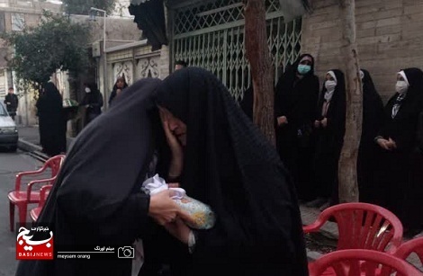 دیدار با مادر شهیدان امین ا... عبدلی و حیدری