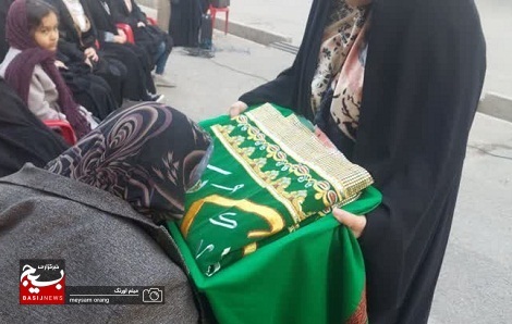 دیدار با مادر شهیدان امین ا... عبدلی و حیدری