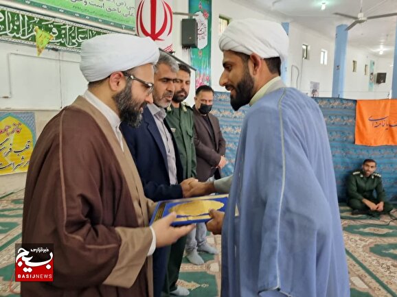 مسئول جدید دفتر نمایندگی ولی فقیه در سپاه ریگان معرفی شد مسئول جدید دفتر نمایندگی ولی فقیه در سپاه ریگان معرفی شد