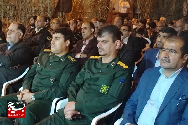پیام شهدا ولایت محوری است پیام شهدا ولایت محوری است