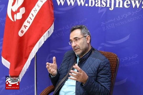 امسال ۵۰۰ نشست بصیرتی و جهاد تبیینی در استان کرمانشاه برگزار شد / برگزاری ۵۷۰ میز خدمت