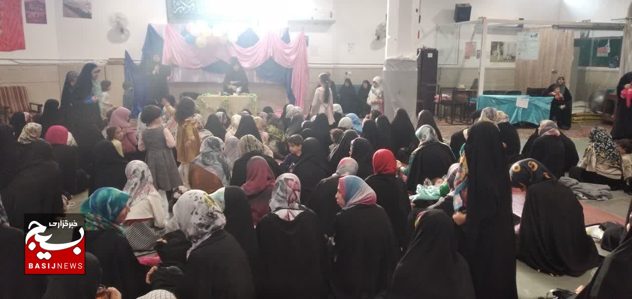 تبیین طرح جوانی جمعیت توسط گروه جهادی حاج قاسم قم تبیین طرح جوانی جمعیت توسط گروه جهادی حاج قاسم قم