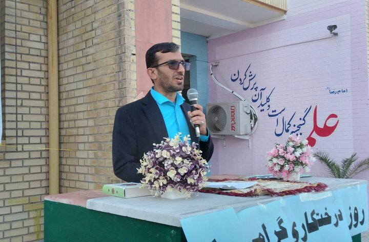 یک میلیون نهال در شهرستان دیر تولید میشود یک میلیون نهال در شهرستان دیر تولید میشود