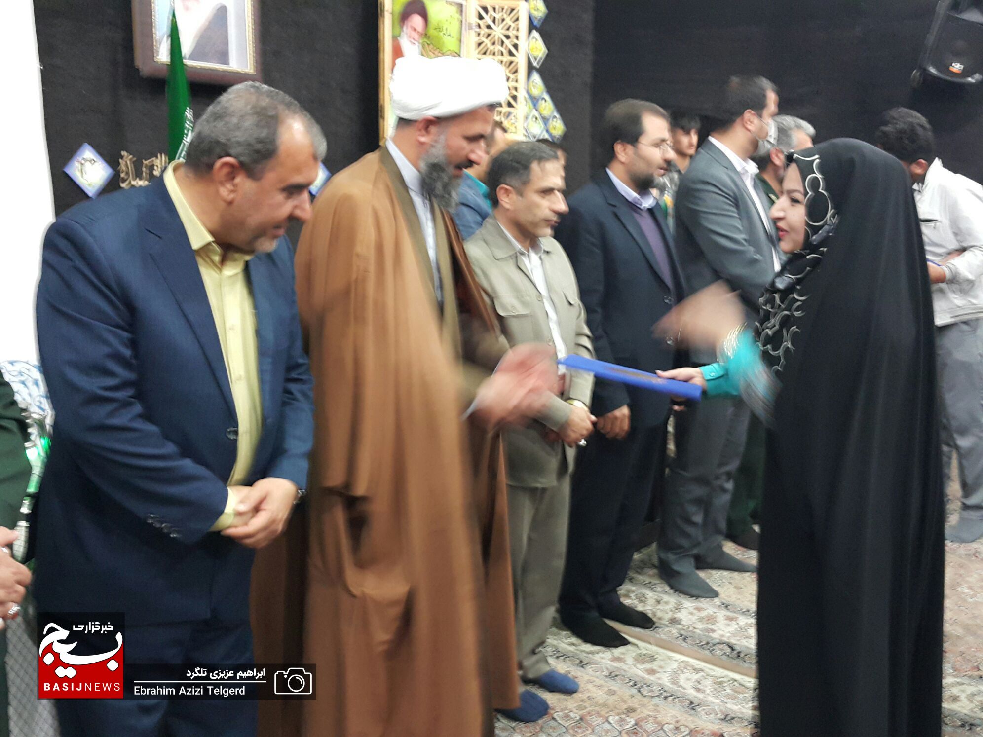 فعالین عرصه احسان و نیکوکاری کهگیلویه و بویراحمد تجلیل شدند فعالین عرصه احسان و نیکوکاری کهگیلویه و بویراحمد تجلیل شدند