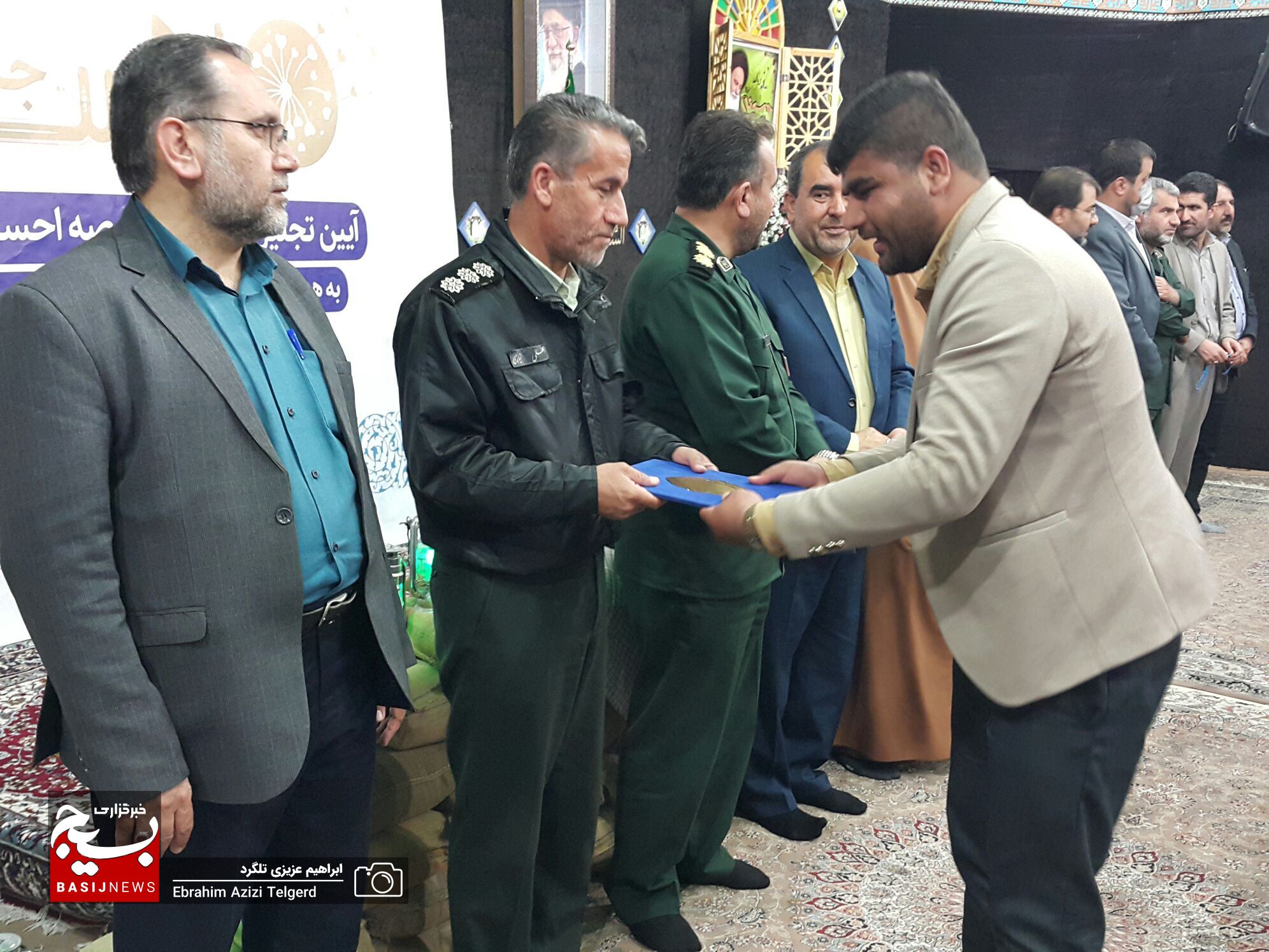فعالین عرصه احسان و نیکوکاری کهگیلویه و بویراحمد تجلیل شدند فعالین عرصه احسان و نیکوکاری کهگیلویه و بویراحمد تجلیل شدند
