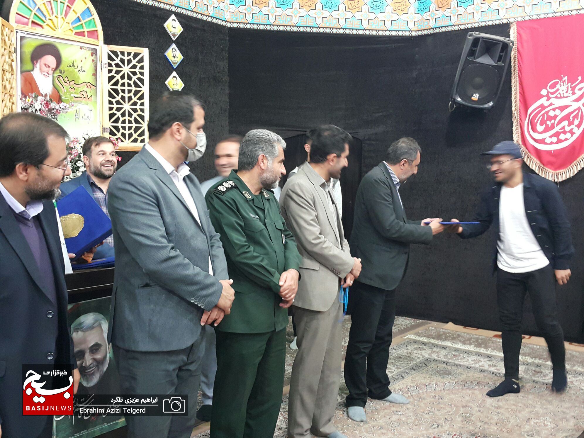 فعالین عرصه احسان و نیکوکاری کهگیلویه و بویراحمد تجلیل شدند فعالین عرصه احسان و نیکوکاری کهگیلویه و بویراحمد تجلیل شدند