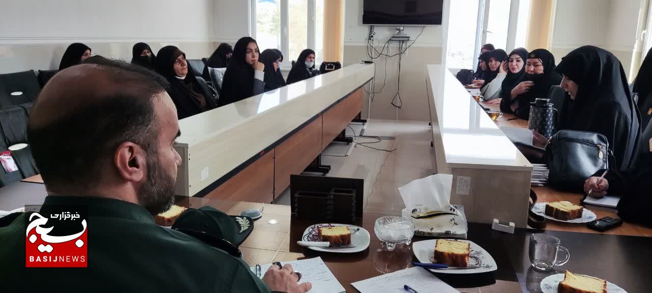 تجلیل بسیج جامعه زنان سپاه فتح از الگوهای برتر عفاف و حجاب