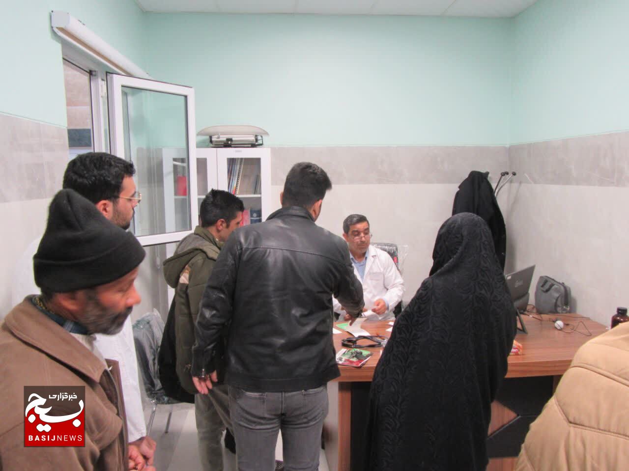 انجام ویزیت رایگان پزشکان جهادی قم در روستاهای محروم شهرستان شازند اراک انجام ویزیت رایگان پزشکان جهادی قم در روستاهای محروم شهرستان شازند اراک