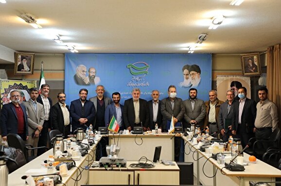 نظرات نخبگان به شکل پیام به دستگاه‌های اجرایی منتقل گردد/ شاهد به جریان انداختن نظرات در تصمیم‌گیری‌ها باشیم