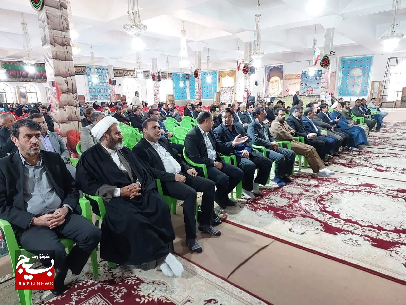 برگزاری گردهمایی فرزندان شهدای استان کهگیلویه و بویراحمد در یاسوج + تصاویر برگزاری گردهمایی فرزندان شهدای استان کهگیلویه و بویراحمد در یاسوج + تصاویر