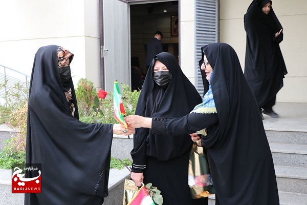 کار برای شهدا، توفیق الهی است