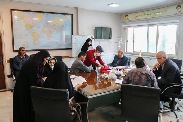 دیدار چهره به چهره مدیرکل بنیاد فارس با ۴۱ ایثارگر استان دیدار چهره به چهره مدیرکل بنیاد فارس با ۴۱ ایثارگر استان
