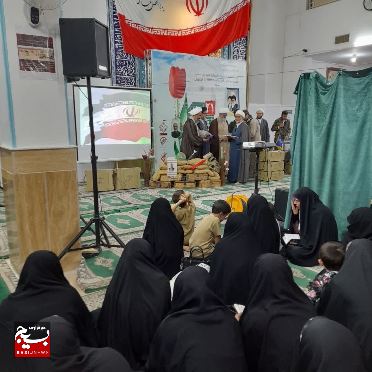 تجدید میثاق با شهدا با حضور خانواده معظم شهیدان صابری و زاهدلویی تجدید میثاق با شهدا با حضور خانواده معظم شهیدان صابری و زاهدلویی