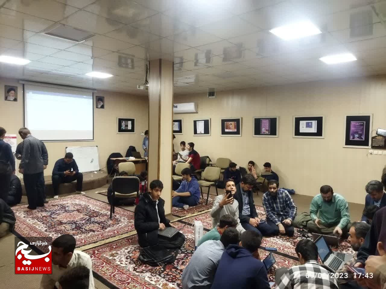 کارگاه آموزشی آشنایی با شبکههای اجتماعی توسط پایگاههای حوزه 2 شهید قربانی قم کارگاه آموزشی آشنایی با شبکههای اجتماعی توسط پایگاههای حوزه 2 شهید قربانی قم