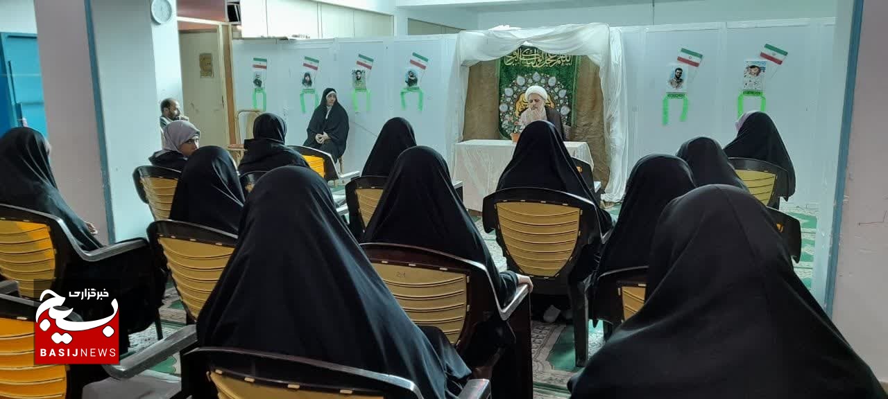 بررسی سؤالات مهم نوجوانان در کارگاه رفع شبهات پایگاه کوثر قم بررسی سؤالات مهم نوجوانان در کارگاه رفع شبهات پایگاه کوثر قم