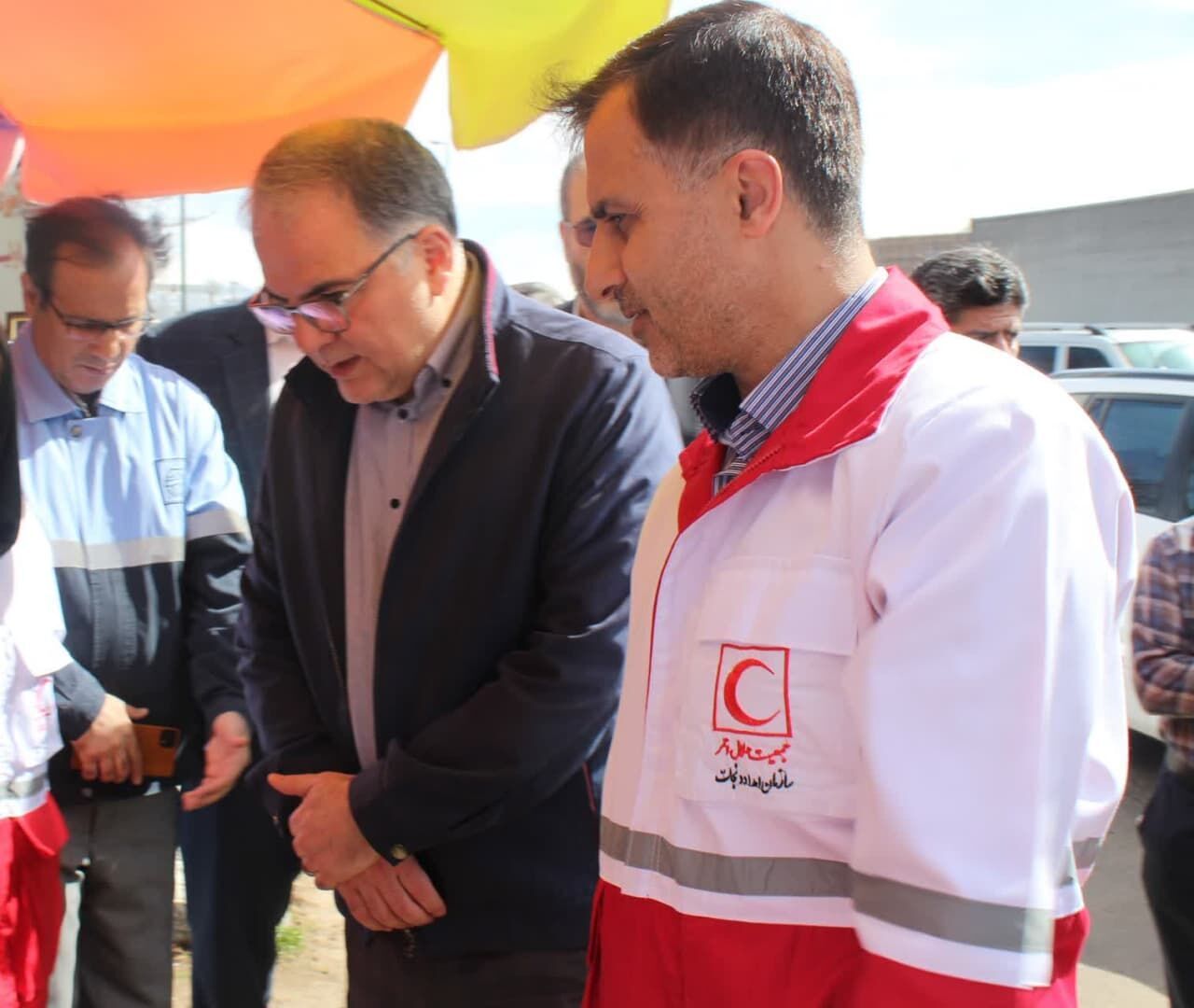 مشارکت شهروندان در فعالیتهای اجتماعی موجب مردمی سازی حاکمیت می شود مشارکت شهروندان در فعالیتهای اجتماعی موجب مردمی سازی حاکمیت می شود