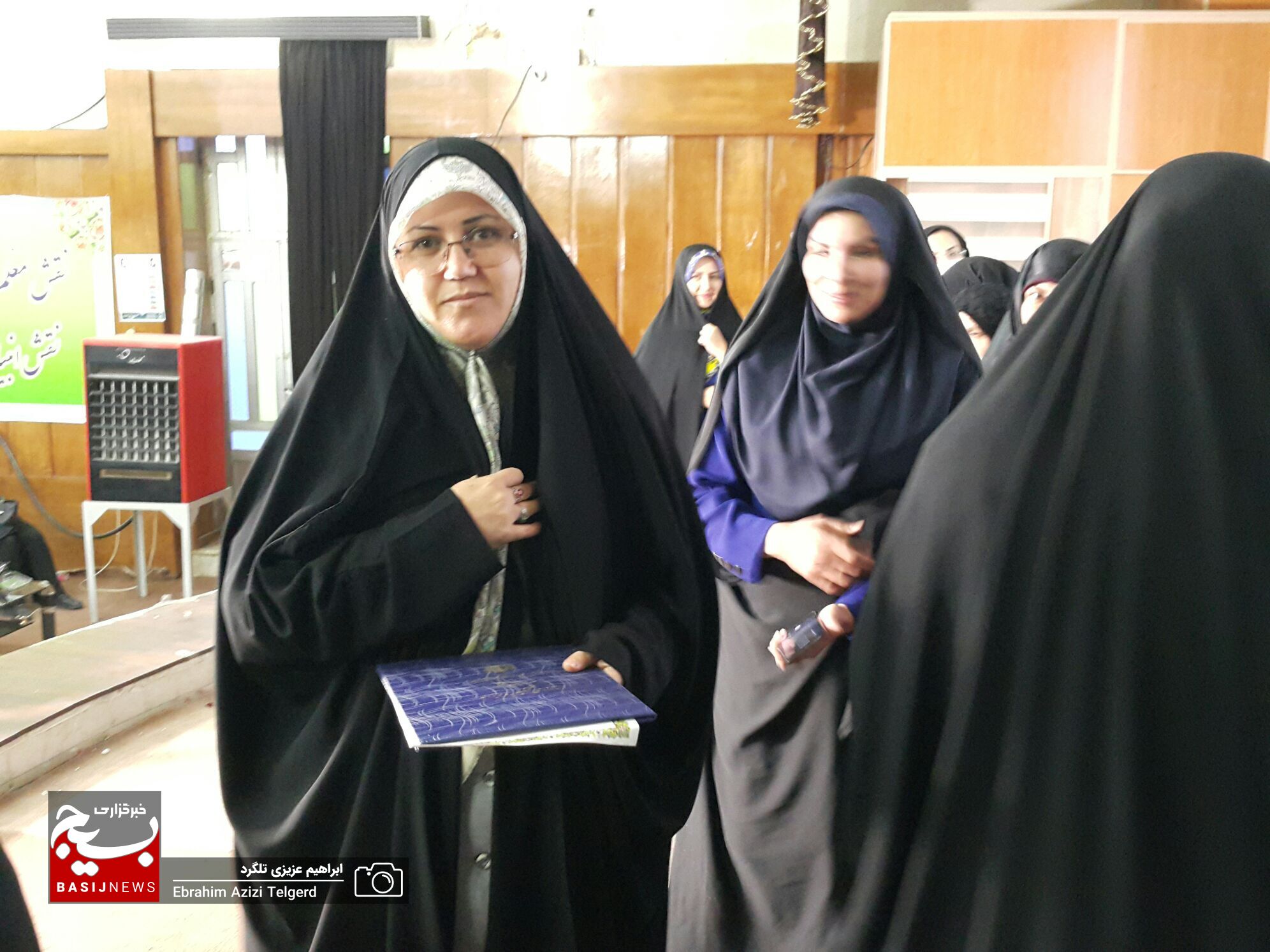 دولت خدمتگزار سیزدهم حامی زنان است/ تاکید بر اشتغال زایی بانوان و فرزندآوری