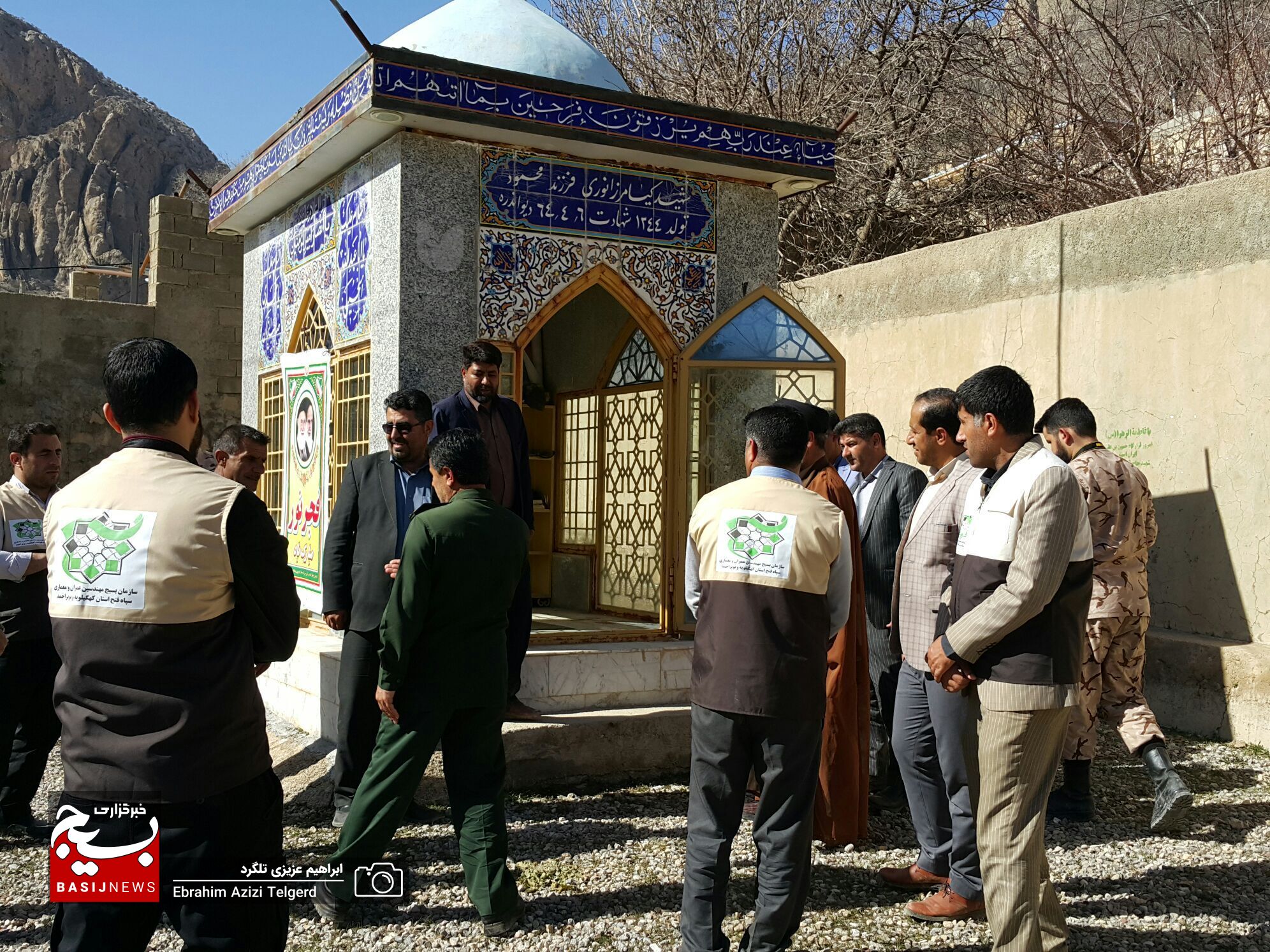 تجدید میثاق جهادگران فاطمی بسیج مهندسین عمران سپاه فتح با شهید روستای دلی بهرام بیگی تجدید میثاق جهادگران فاطمی بسیج مهندسین عمران سپاه فتح با شهید روستای دلی بهرام بیگی