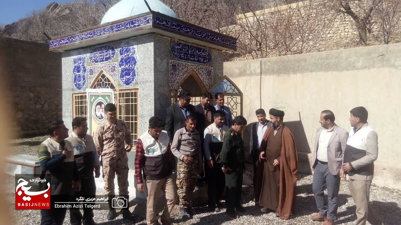 تجدید میثاق جهادگران فاطمی بسیج مهندسین عمران سپاه فتح با شهید روستای دلی بهرام بیگی تجدید میثاق جهادگران فاطمی بسیج مهندسین عمران سپاه فتح با شهید روستای دلی بهرام بیگی