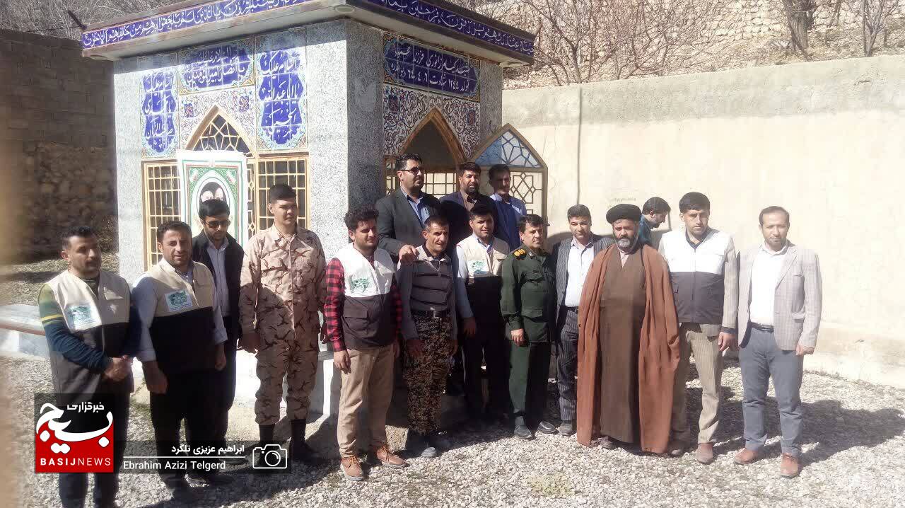 تجدید میثاق جهادگران فاطمی بسیج مهندسین عمران سپاه فتح با شهید روستای دلی بهرام بیگی تجدید میثاق جهادگران فاطمی بسیج مهندسین عمران سپاه فتح با شهید روستای دلی بهرام بیگی