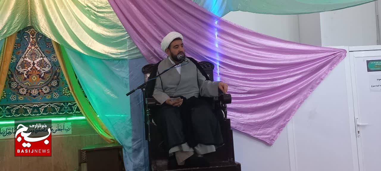 برگزاری جشن میلاد امام حسین(ع) در شهرک پردیسان برگزاری جشن میلاد امام حسین(ع) در شهرک پردیسان