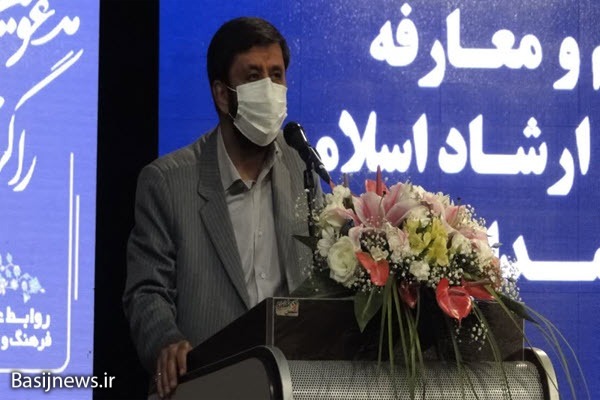 رسانه‌های دشمن، فرهنگ و باورهای ما را هدف قرار داده است