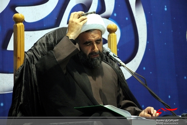 مراسم احیاء شب ۱۹ ماه مبارک رمضان در مصلی بوشهر برگزار شد + تصاویر مراسم احیاء شب ۱۹ ماه مبارک رمضان در مصلی بوشهر برگزار شد + تصاویر