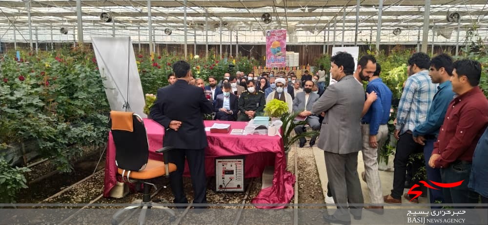 تجلیل از کارگران نمونه کهگیلویه و بویراحمد در یاسوج تجلیل از کارگران نمونه کهگیلویه و بویراحمد در یاسوج