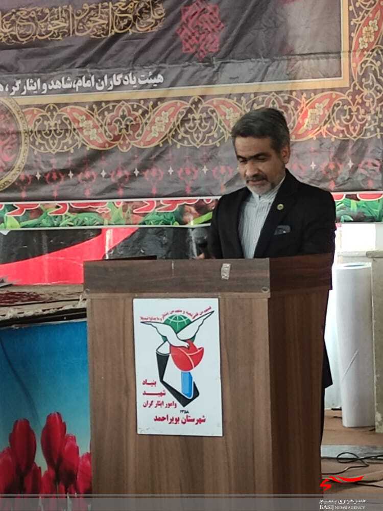 ارائه خدمات حقوقی جهادی در کهگیلویه و بویراحمد همچنان ادامه دارد / اجرای طرح طراوت خدمت و عدالت به مناسبت هفته معلم در یاسوج ارائه خدمات حقوقی جهادی در کهگیلویه و بویراحمد همچنان ادامه دارد / اجرای طرح طراوت خدمت و عدالت به مناسبت هفته معلم در یاسوج
