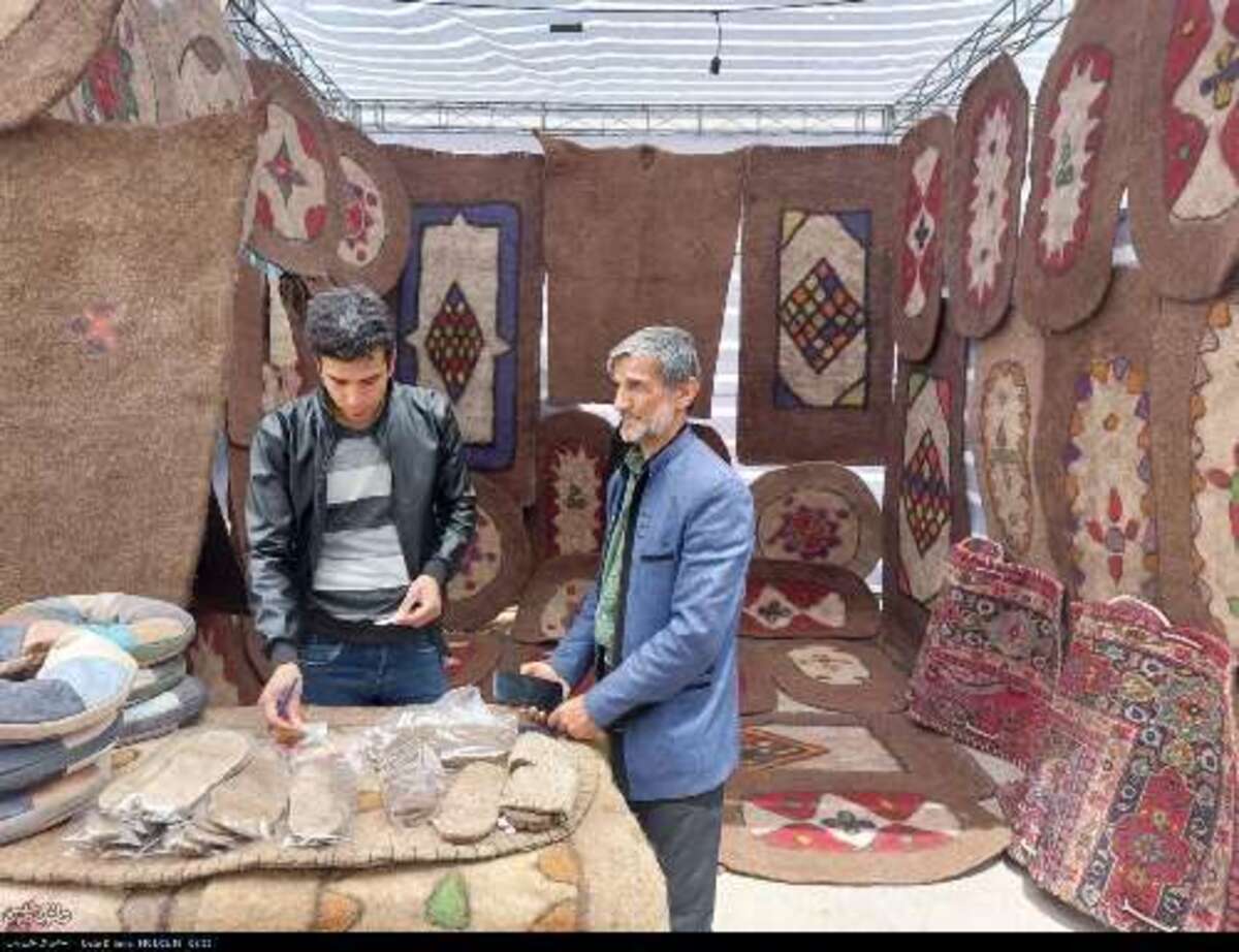 گزارش تصویری/ نمایشگاه دستاورد های مشاغل خانگی بانوان بسیجی استان سمنان