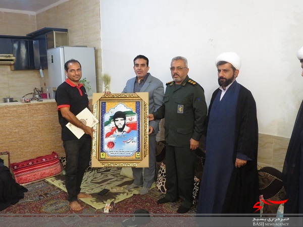 دیدار با خانوده شهید ماشاالله محمدی در دلوار دیدار با خانوده شهید ماشاالله محمدی در دلوار