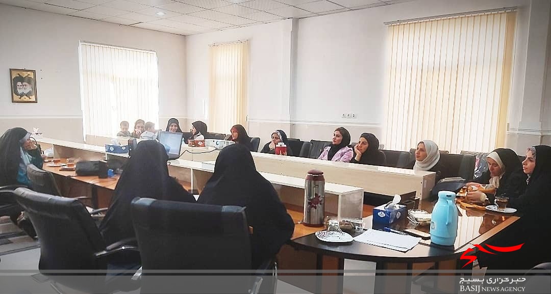 برگزاری اولین نشست گروه جهادی شهید عنبری خواهران بسیج صنعتی سپاه فتح