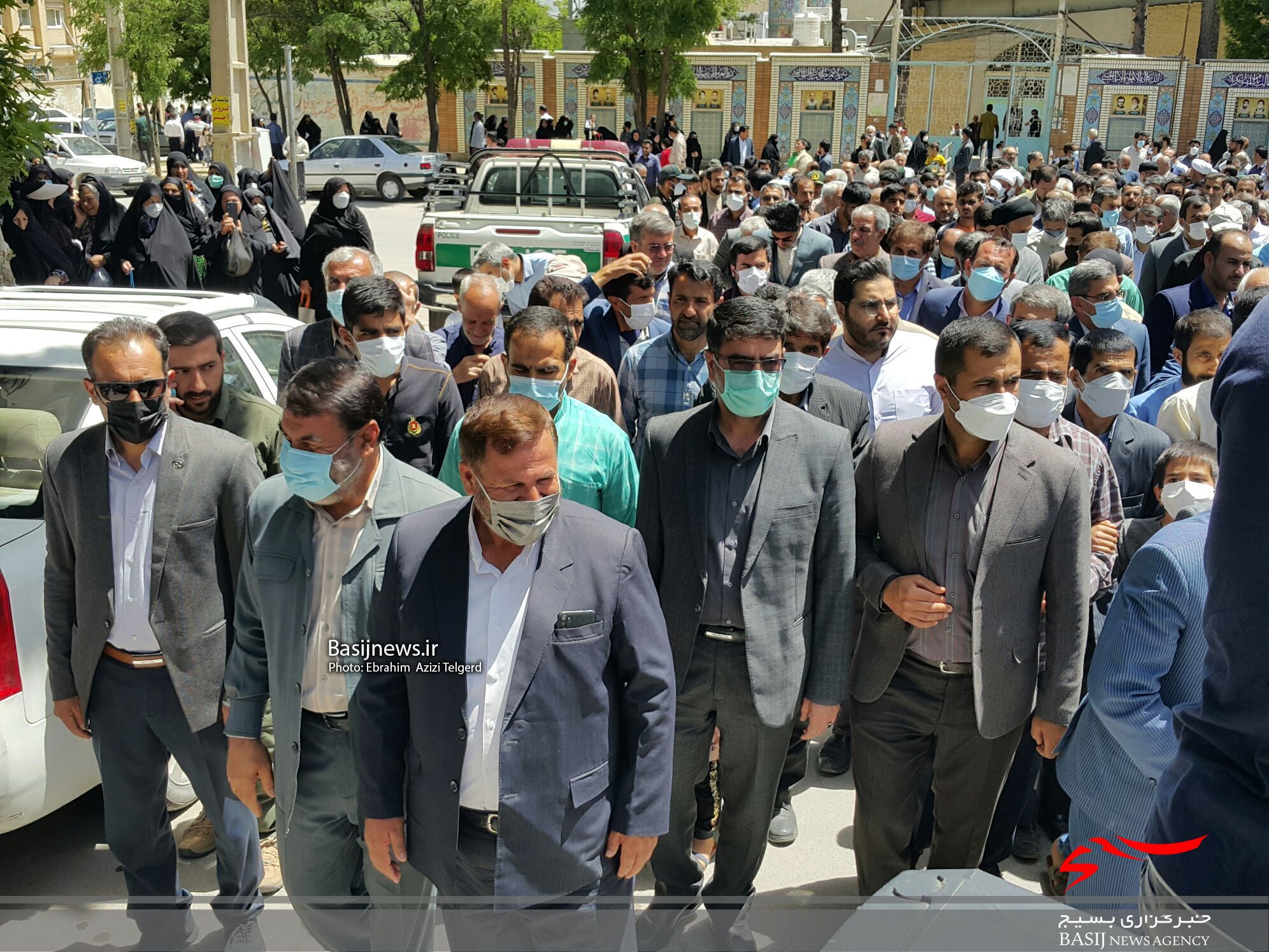 راهپیمایی نمازگزاران یاسوجی در حمایت از طرح اصلاحات اقتصادی و انزجار از دشمنان و مخلان اقتصادی