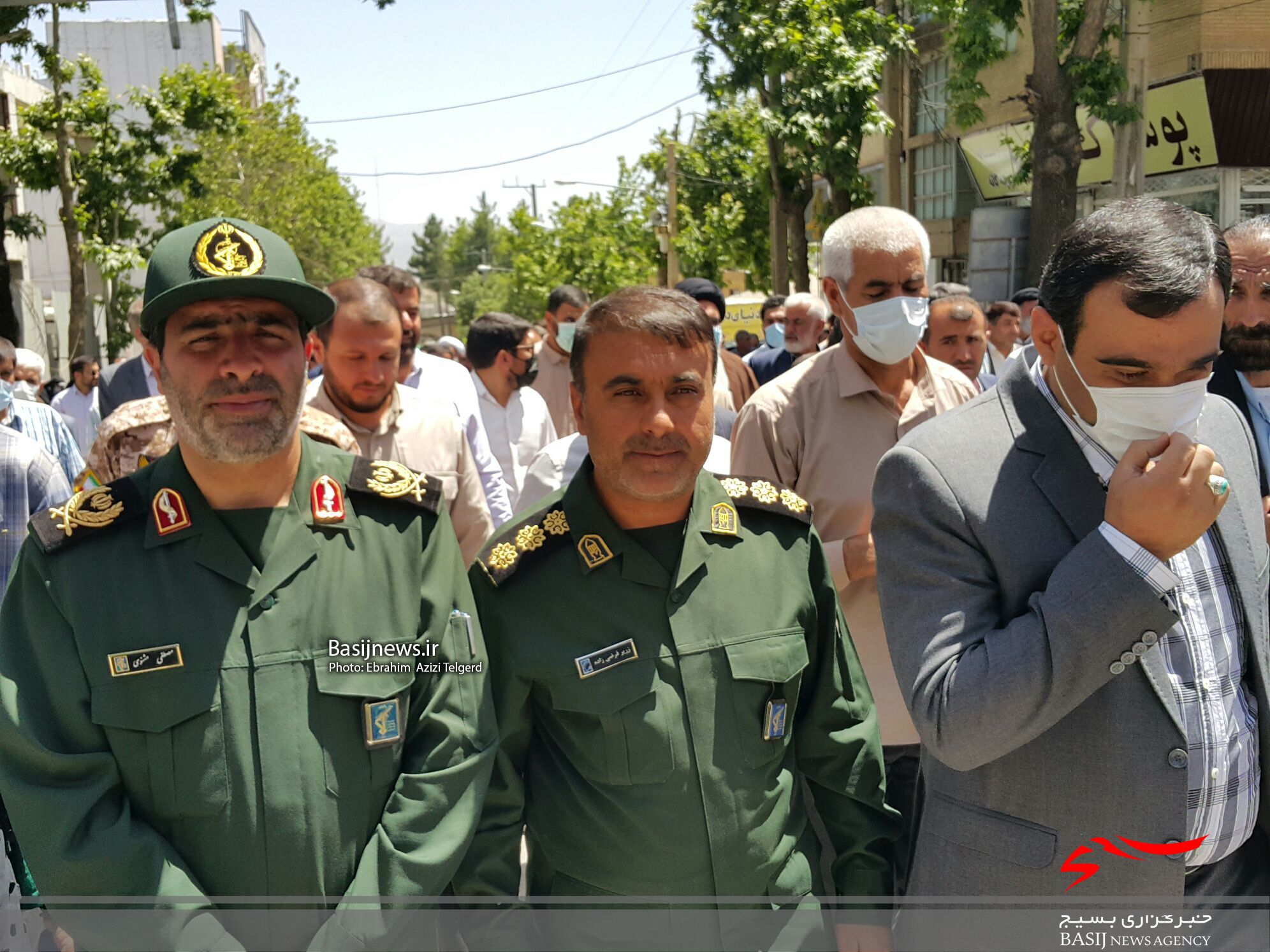 راهپیمایی نمازگزاران یاسوجی در حمایت از طرح اصلاحات اقتصادی و انزجار از دشمنان و مخلان اقتصادی