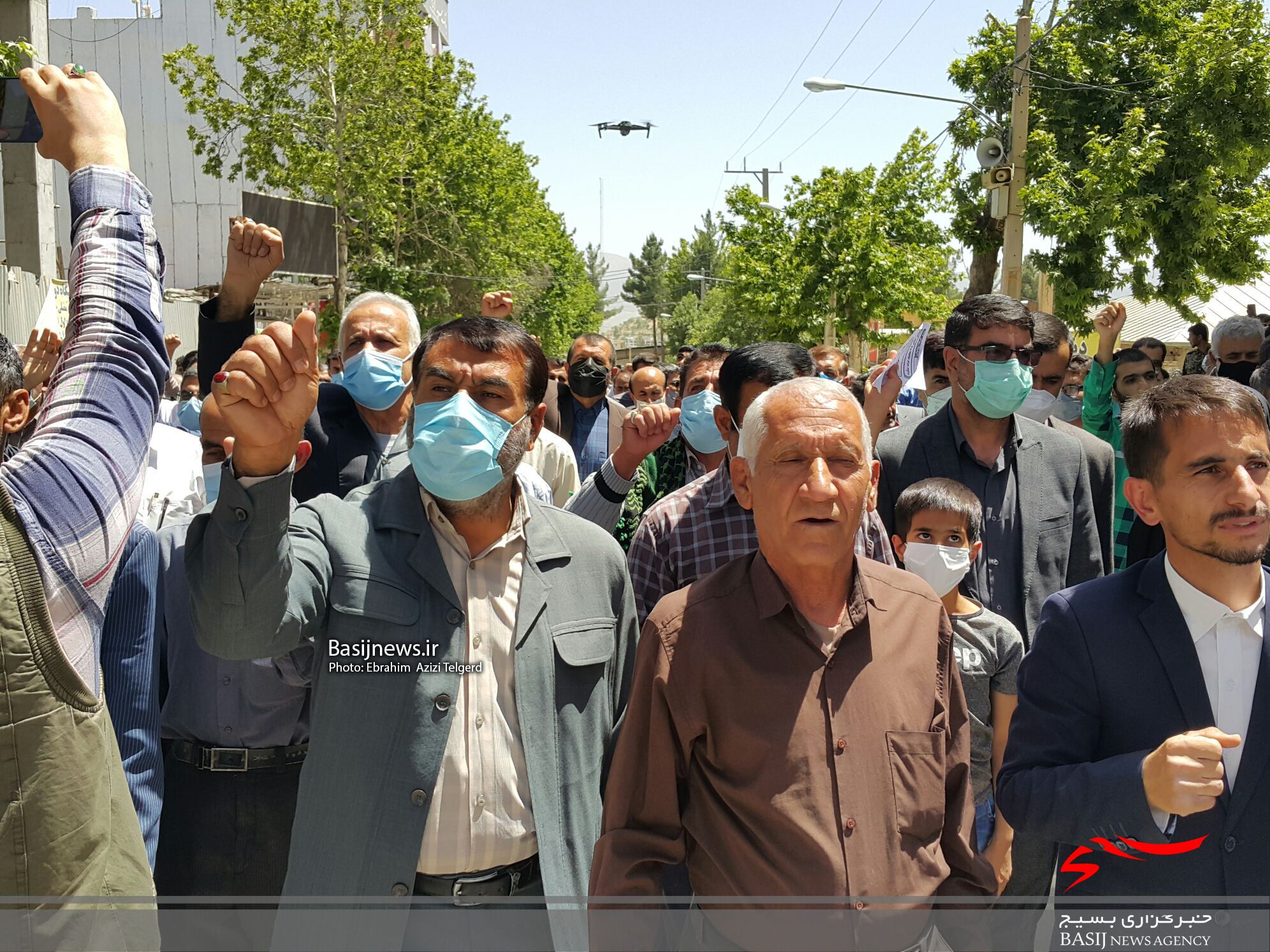 راهپیمایی نمازگزاران یاسوجی در حمایت از طرح اصلاحات اقتصادی و انزجار از دشمنان و مخلان اقتصادی