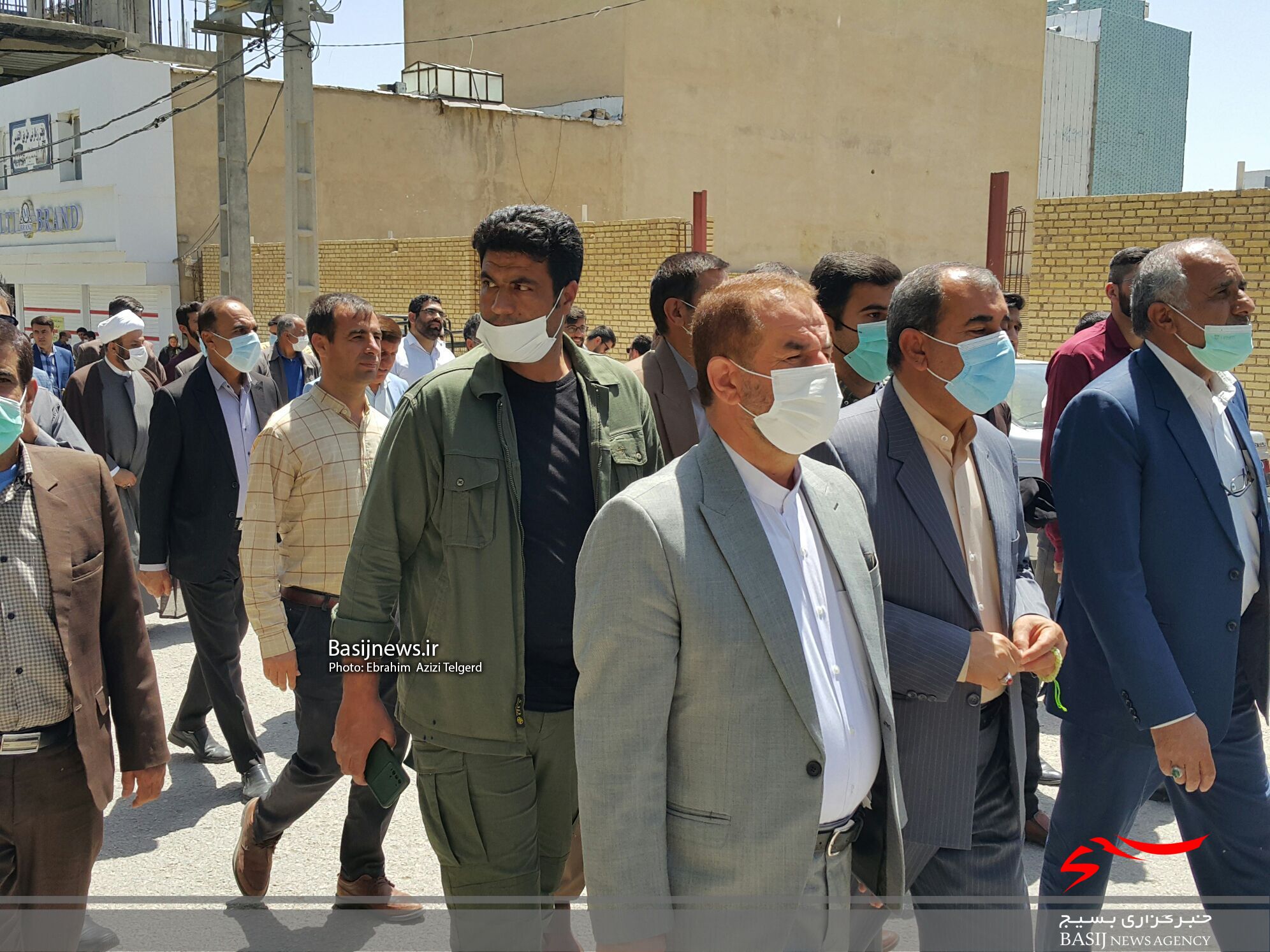 راهپیمایی نمازگزاران یاسوجی در حمایت از طرح اصلاحات اقتصادی و انزجار از دشمنان و مخلان اقتصادی