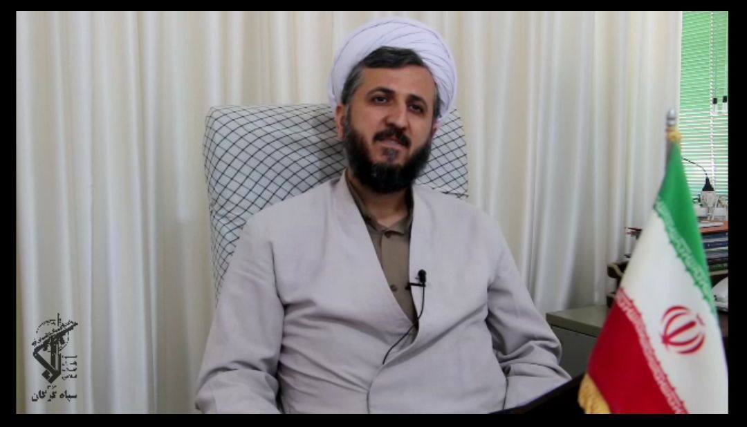 انقلاب اسلامی با رهبری بی بدیل بنیان گذارش امام راحل به پیروزی رسید و با خون شهدا به ثمر نشست انقلاب اسلامی با رهبری بی بدیل بنیان گذارش امام راحل به پیروزی رسید و با خون شهدا به ثمر نشست