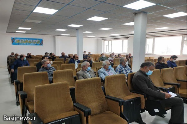 جلسه هیات امنای راسته بازارها و مراکز خرید همدان برگزار شد جلسه هیات امنای راسته بازارها و مراکز خرید همدان برگزار شد