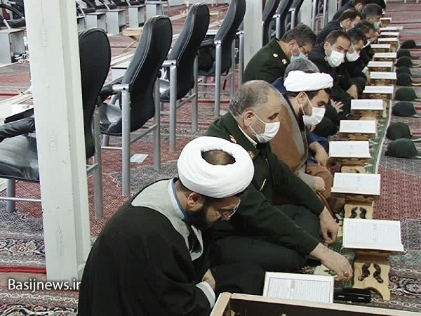 برگزاری محفل انس با قرآن کریم نیروهای مسلح بمناسبت شب قدر