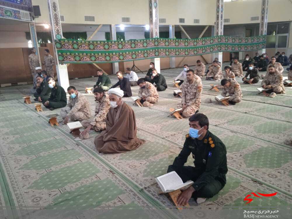 دیدار نماینده ولی فقیه در استان با فرمانده و رزمندگان تیپ ۴۸ فتح دیدار نماینده ولی فقیه در استان با فرمانده و رزمندگان تیپ ۴۸ فتح