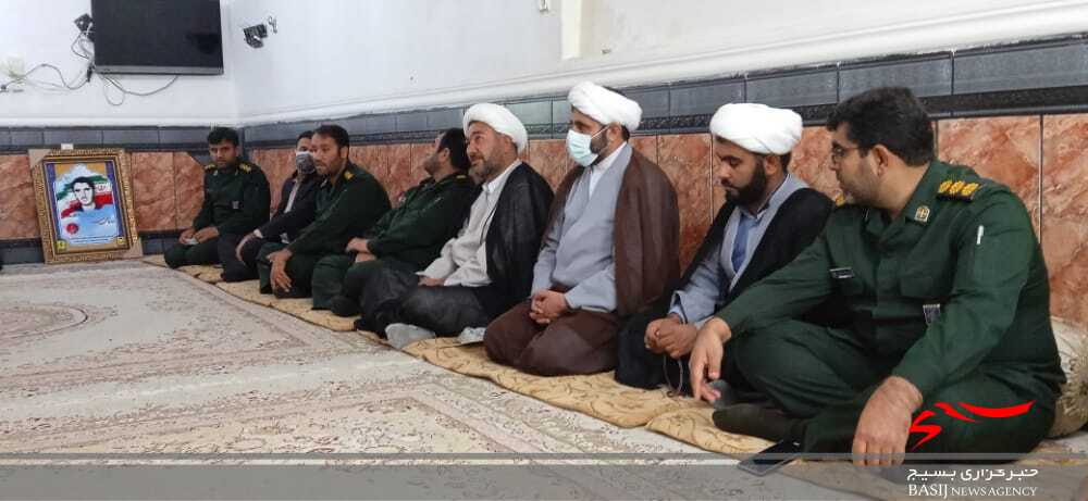 دیدار و تجلیل مسئول دفتر نمایندگی ولی فقیه در سپاه فتح استان کهگیلویه و بویراحمد از خانواده های روحانی شهید شهرستان کهگیلویه