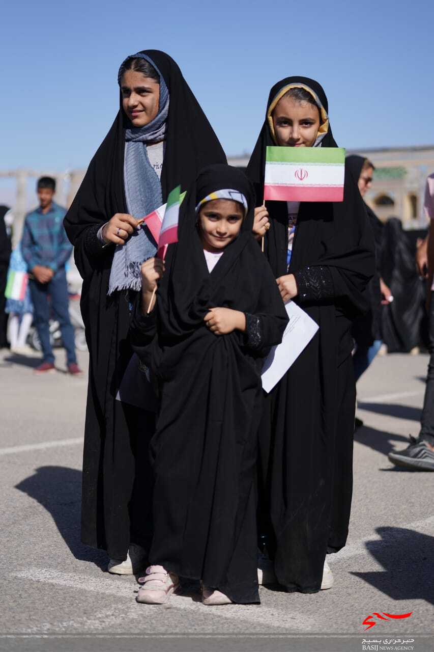 طنین عشق و دلدادگی به امام زمان در دیار سردار دلها/ تصاویر