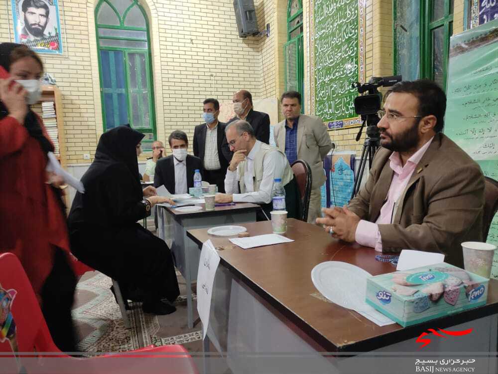برگزاری میز خدمت قضایی و حقوقی مشترک بسیج حقوقدانان و دادگستری استان در دهستان دشتروم برگزاری میز خدمت قضایی و حقوقی مشترک بسیج حقوقدانان و دادگستری استان در دهستان دشتروم