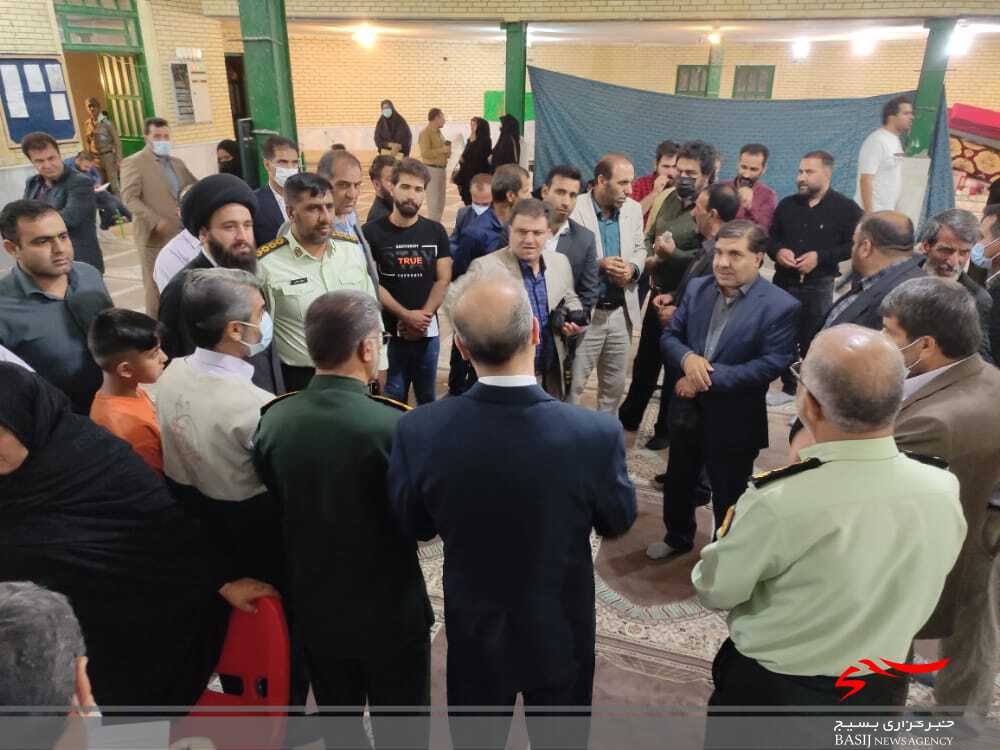 برگزاری میز خدمت قضایی و حقوقی مشترک بسیج حقوقدانان و دادگستری استان در دهستان دشتروم برگزاری میز خدمت قضایی و حقوقی مشترک بسیج حقوقدانان و دادگستری استان در دهستان دشتروم